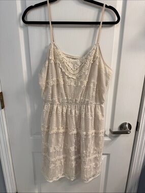 Pinky Cream Lace Boho Tiered Spaghetti-Strap Midi Dress